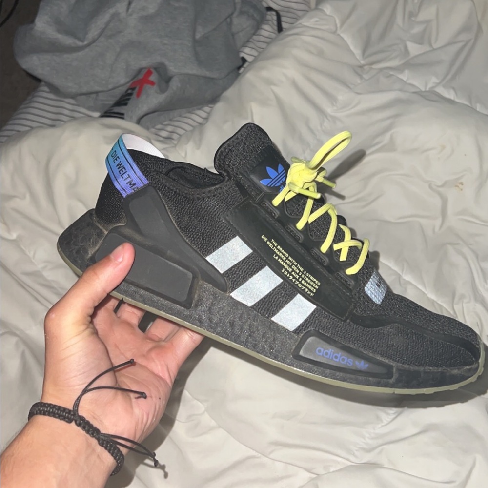 Adidas NMD R1 V2 Script Pulse yellow